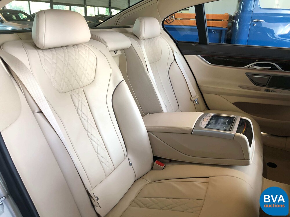 BMW 740d xDrive High Executive 7er 320PS 2017 -Org. NL-, PV-691-.