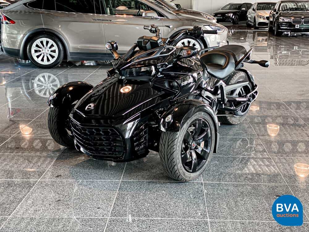 Can-Am Spyder F3 S SE6 115PS 2017 SPECIAL-EDITION SCHWARZ -Org NL-, PP-270-X.