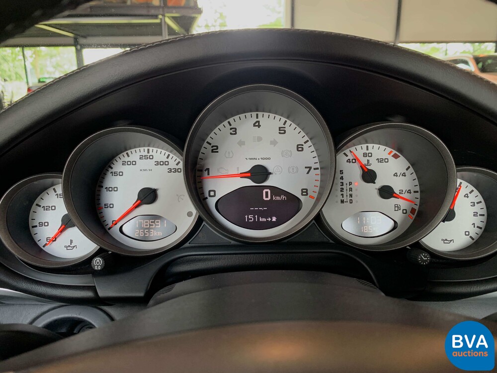 Porsche 9113.8 Carrera 4S Coupe 997 355 PS 2006, J-994-LS.