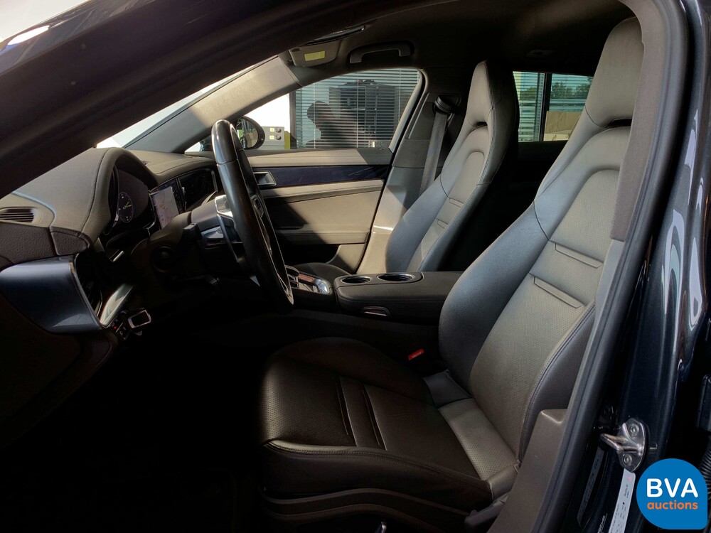 Porsche Panamera 4 Sport Turismo 2.9 E-Hybrid 462 PS 2018 Plug-In Hybrid -Org. NL-, SF-382-Z.