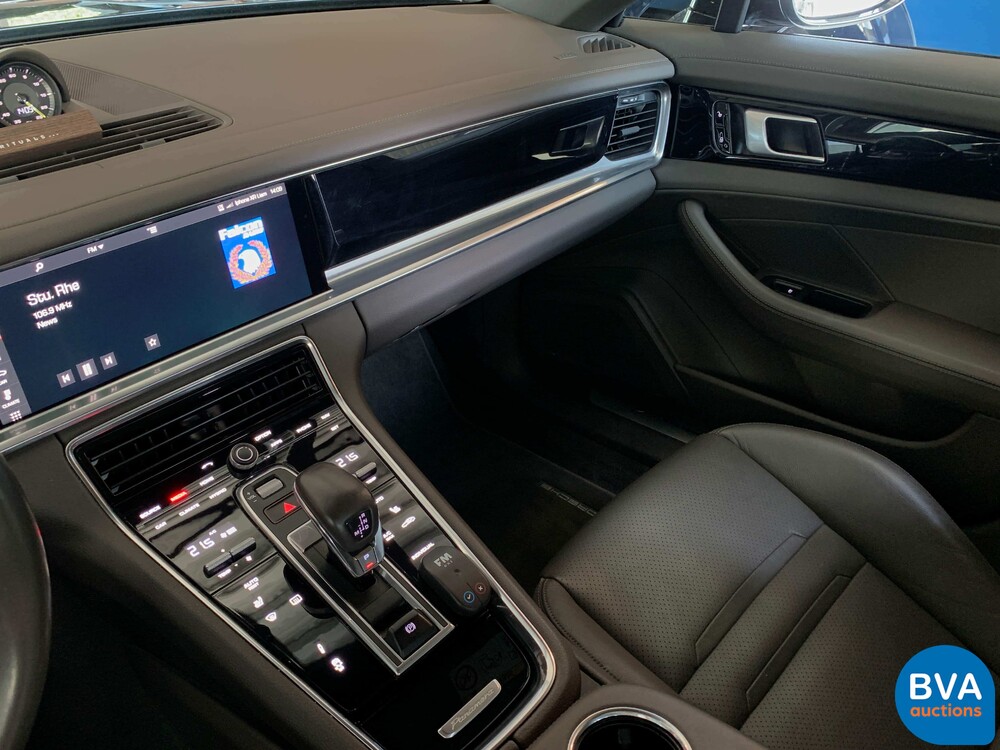 Porsche Panamera 4 Sport Turismo 2.9 E-Hybrid 462 PS 2018 Plug-In Hybrid -Org. NL-, SF-382-Z.