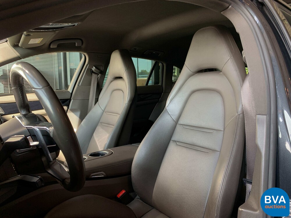 Porsche Panamera 4 Sport Turismo 2.9 E-Hybrid 462 PS 2018 Plug-In Hybrid -Org. NL-, SF-382-Z.