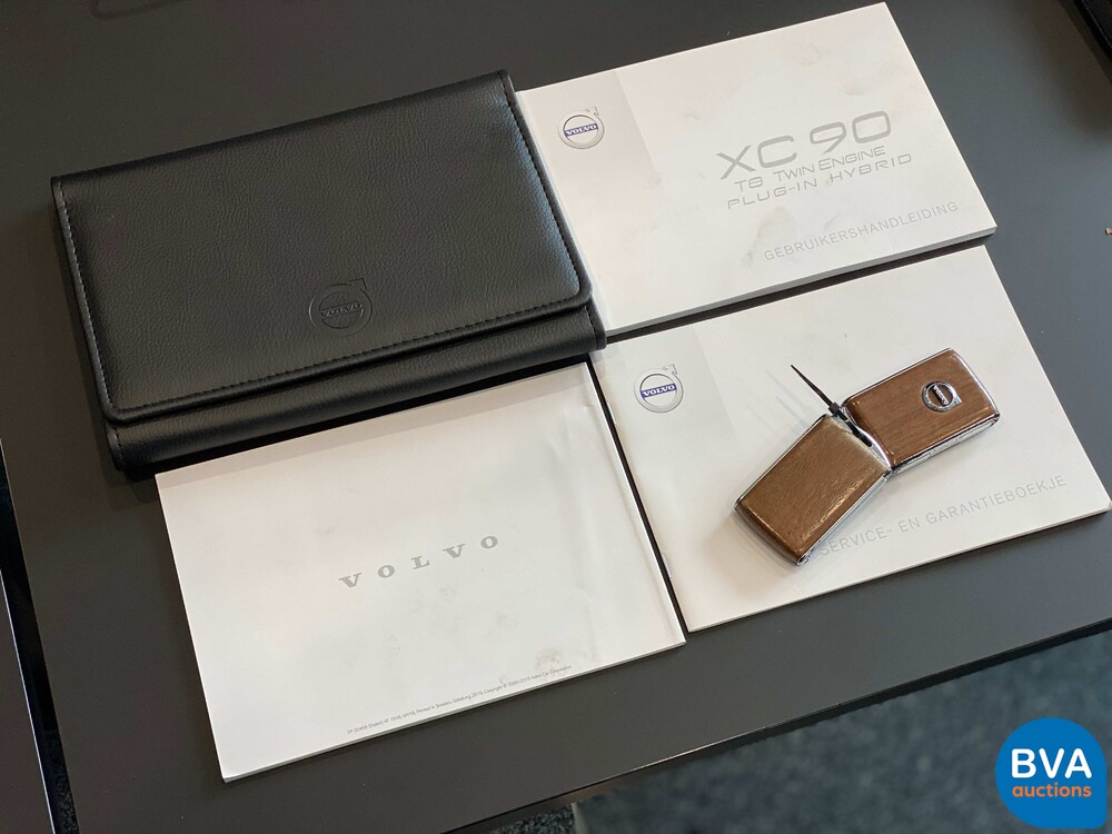 Volvo XC90 2.0 T8 Twin Engine Plug-In Hybrid AWD Beschriftung 7-Personen 407pk 2015, HR-456-T.