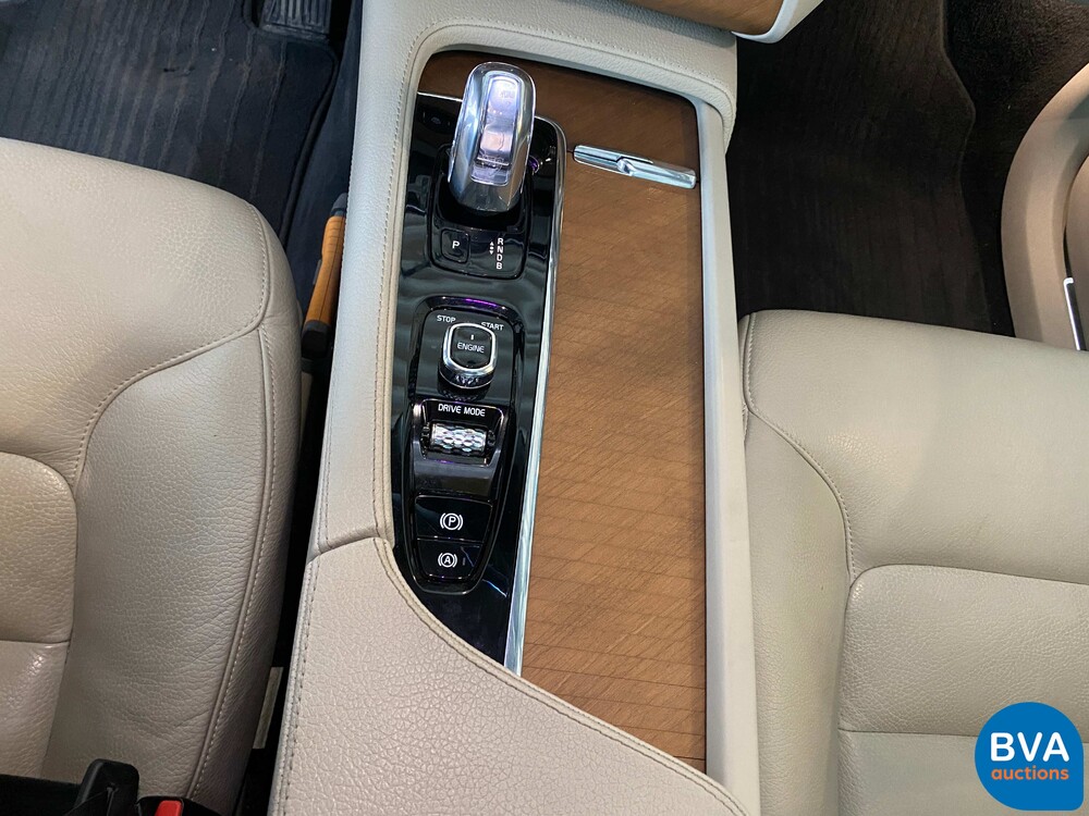 Volvo XC90 2.0 T8 Twin Engine Plug-In Hybrid AWD Beschriftung 7-Personen 407pk 2015, HR-456-T.