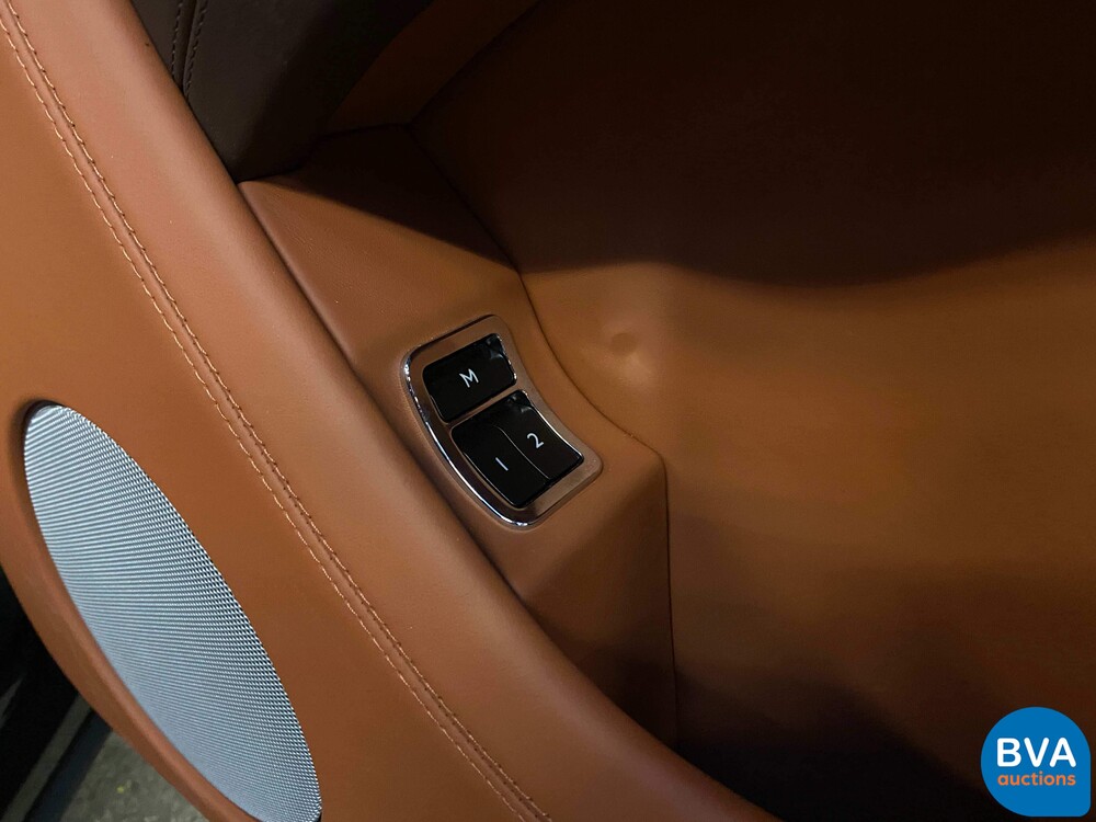 Bentley Bentayga 6.0 W12 608pk 2018 -Original NL-, RK-639-X.