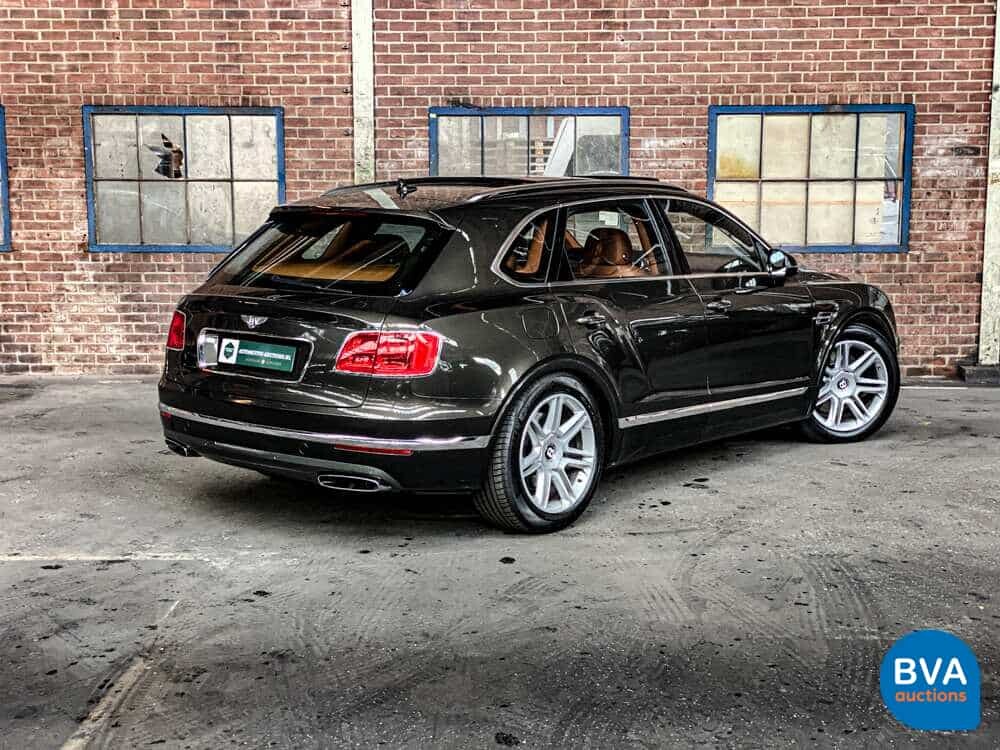 Bentley Bentayga 6.0 W12 608pk 2018 -Original NL-, RK-639-X.