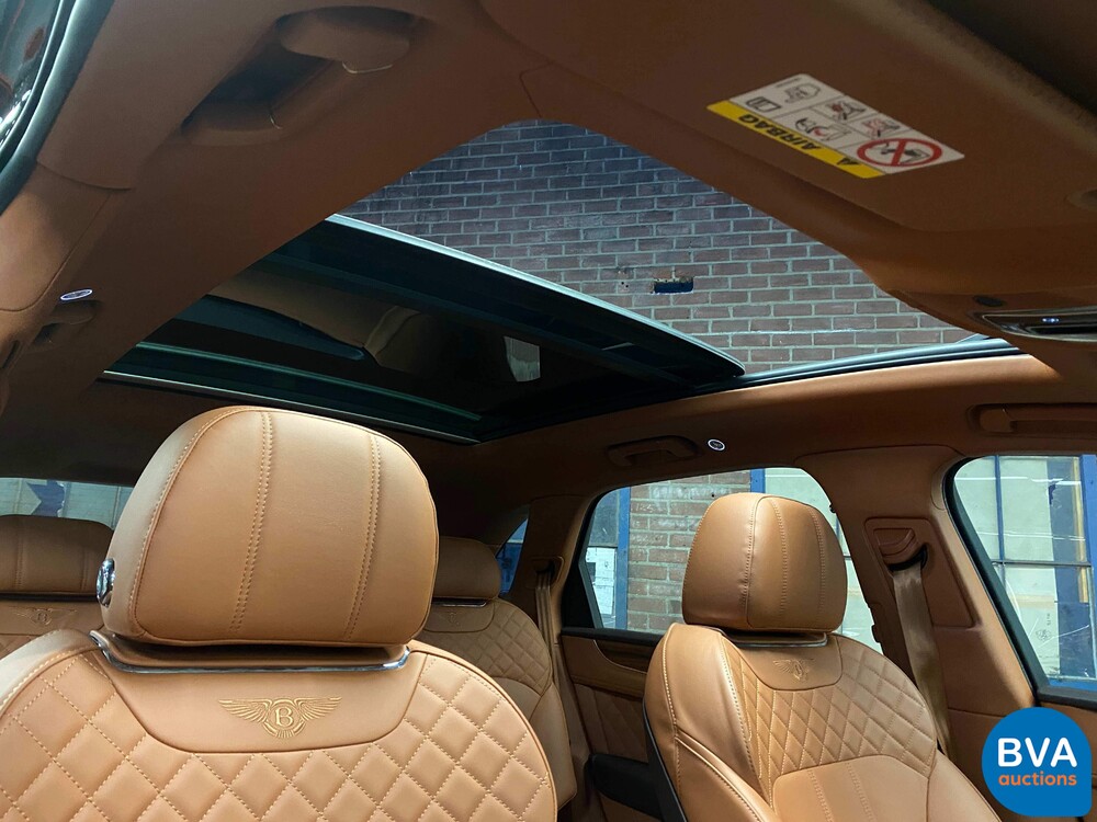 Bentley Bentayga 6.0 W12 608pk 2018 -Original NL-, RK-639-X.