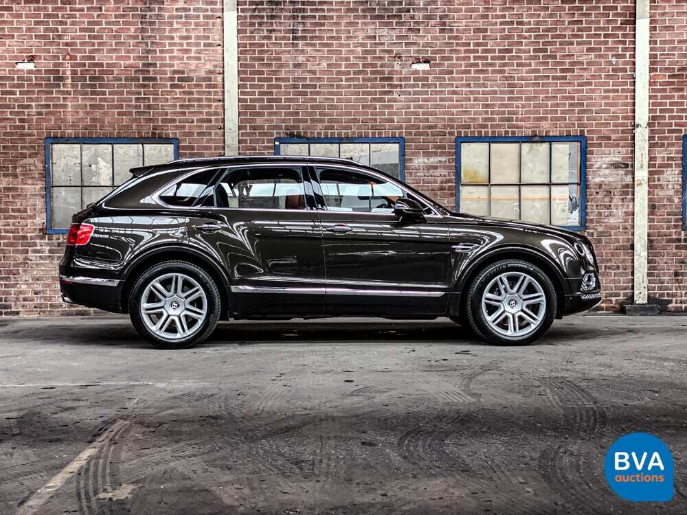 Bentley Bentayga 6.0 W12 608pk 2018 -Original NL-, RK-639-X.