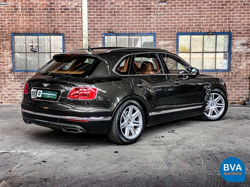 Bentley Bentayga 6.0 W12 608pk 2018 -Original NL-, RK-639-X.