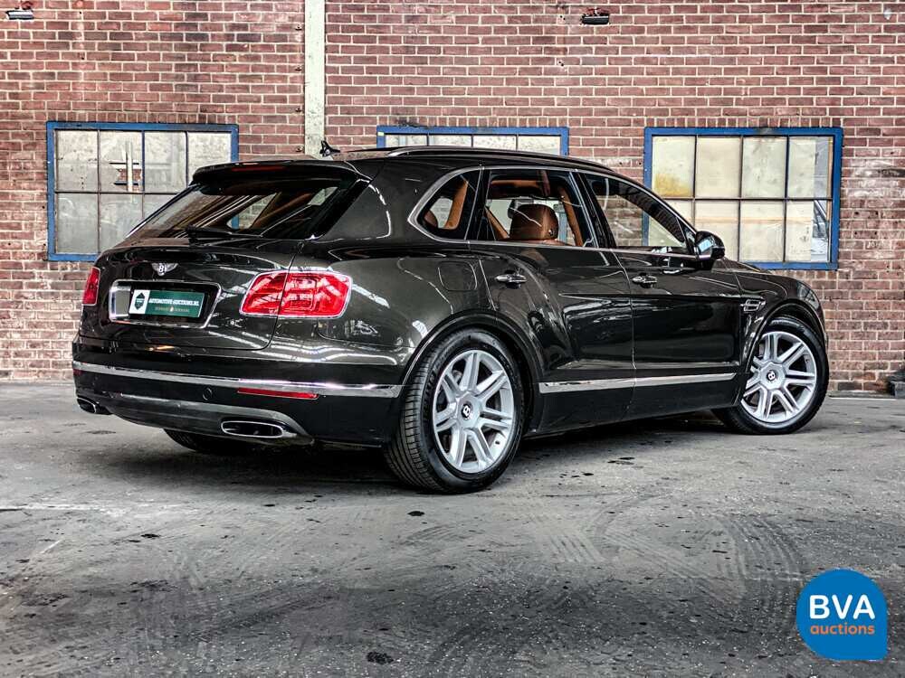 Bentley Bentayga 6.0 W12 608pk 2018 -Original NL-, RK-639-X.
