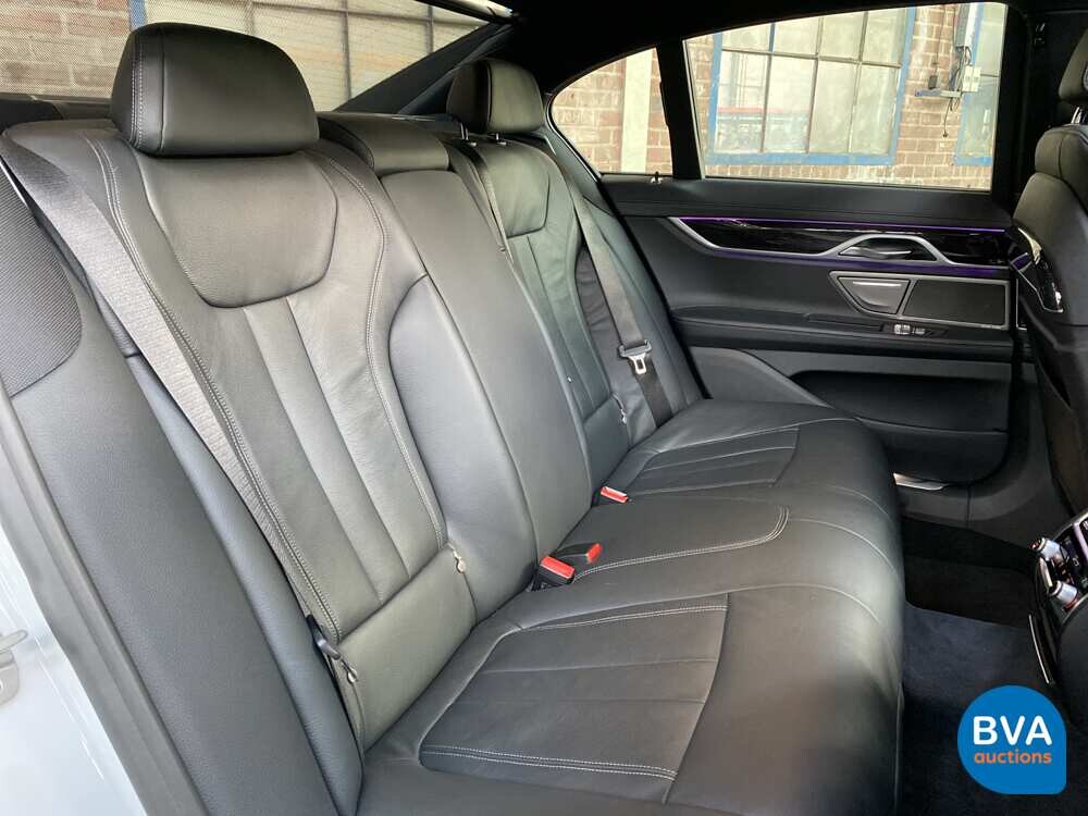 BMW 745th M-Sport 7er 394 PS 2021 -GARANTIE-.