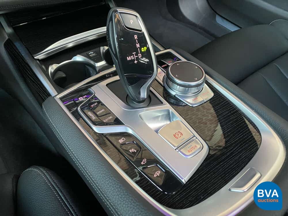 BMW 745th M-Sport 7er 394 PS 2021 -GARANTIE-.