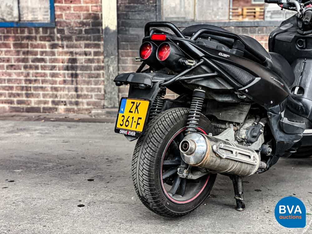 Gilera Fuoco 500 Roller 39 PS 2013, ZK-361-F.