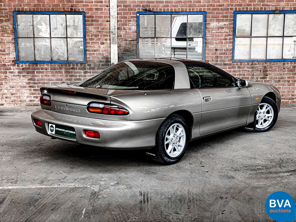 Chevrolet Camaro Coupé 194 PS 2001.