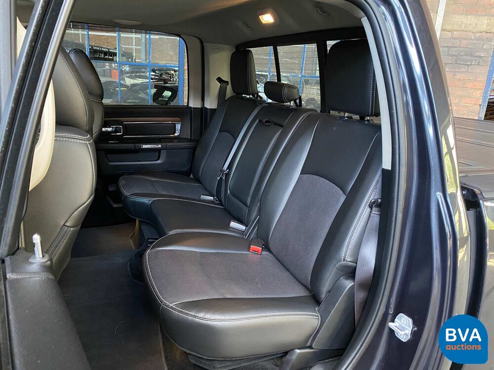 Dodge Ram 1500 5.7 V8 Quad Cab 6'4 401 PS 2015 -Org. NL-, VN-528-K.