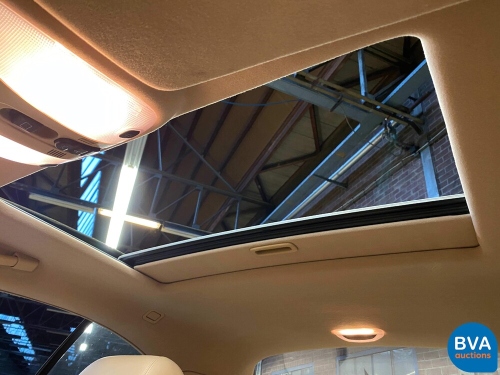 Mercedes-Benz CL500 C215 5.0 V8 2002.