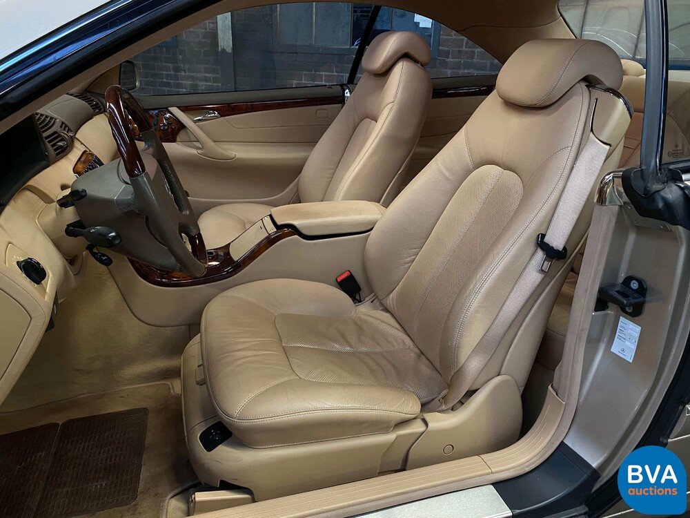 Mercedes-Benz CL500 C215 5.0 V8 2002.