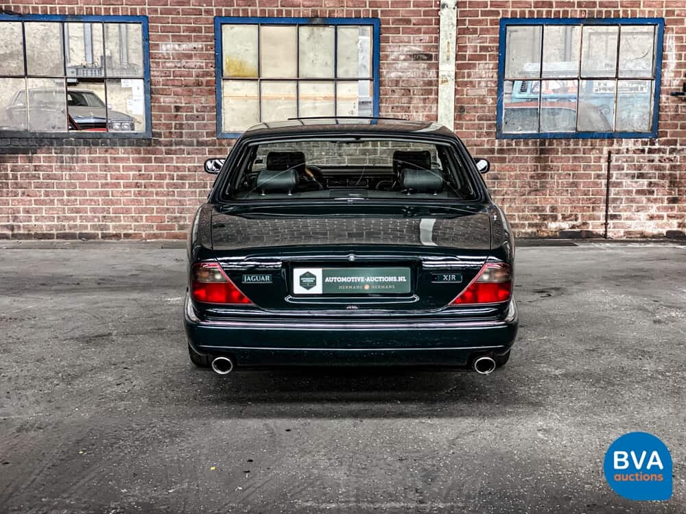 Jaguar XJR4.0 Kompressor 320 PS X300 1995, 46-RF-DD.