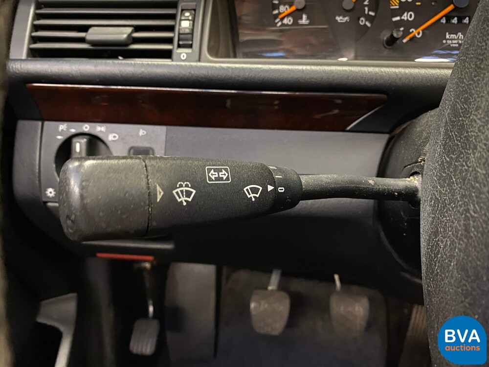 Mercedes-Benz E200 Cabrio W124 C 1995.