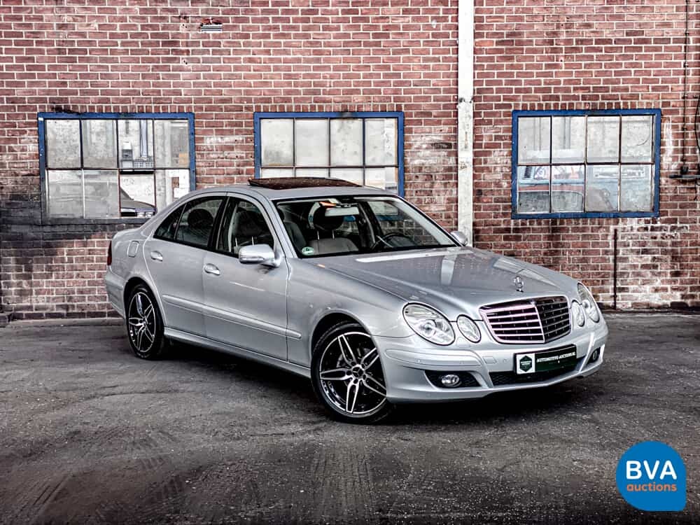 Mercedes-Benz E2803.0 V6 E-Klasse 231 PS 2007 -Org. NL-, 18-TT-NX.