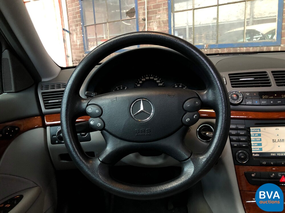 Mercedes-Benz E2803.0 V6 E-Klasse 231 PS 2007 -Org. NL-, 18-TT-NX.