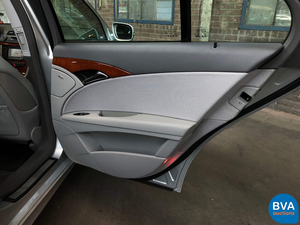 Mercedes-Benz E2803.0 V6 E-Klasse 231 PS 2007 -Org. NL-, 18-TT-NX.