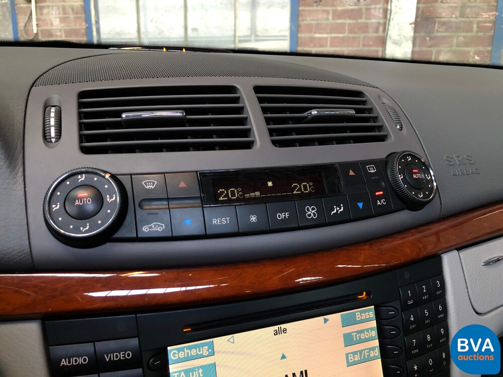 Mercedes-Benz E2803.0 V6 E-Klasse 231 PS 2007 -Org. NL-, 18-TT-NX.