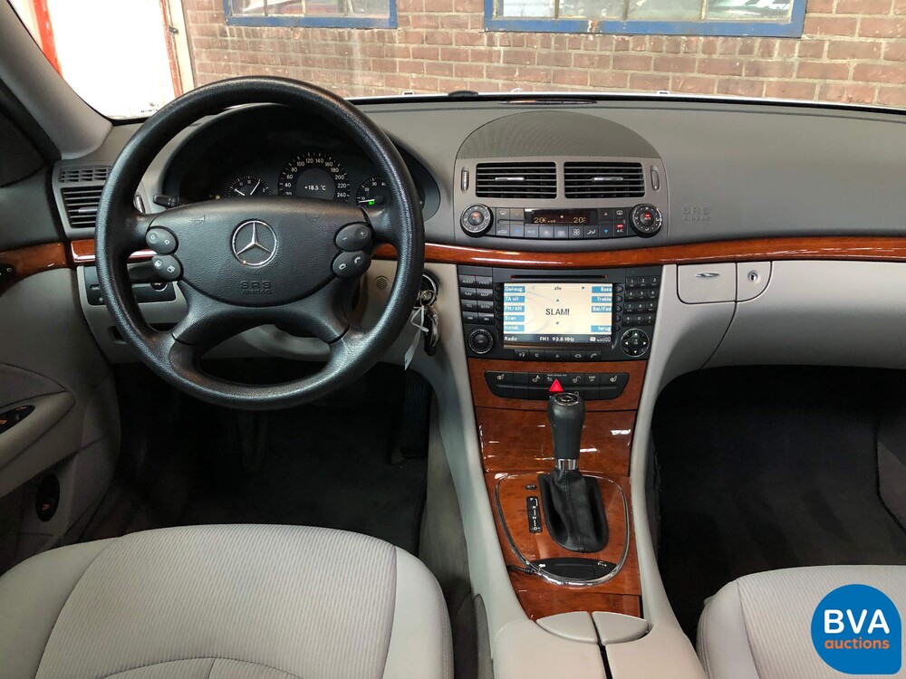 Mercedes-Benz E2803.0 V6 E-Klasse 231 PS 2007 -Org. NL-, 18-TT-NX.