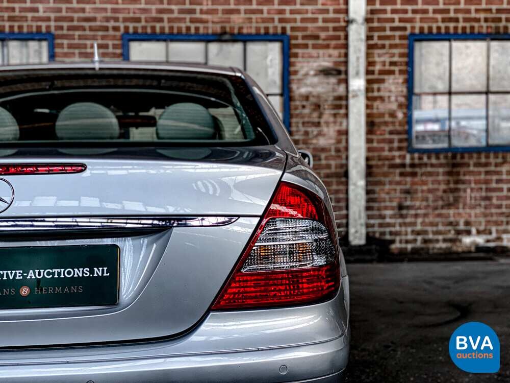 Mercedes-Benz E2803.0 V6 E-Klasse 231 PS 2007 -Org. NL-, 18-TT-NX.
