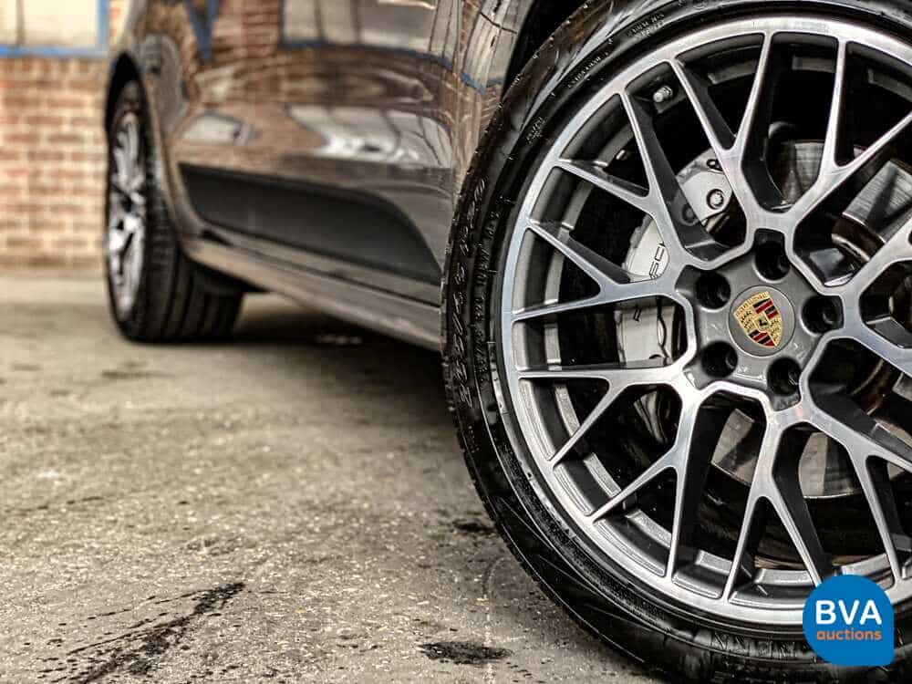 Porsche Macan S3.0 V6 340 PS 2015.