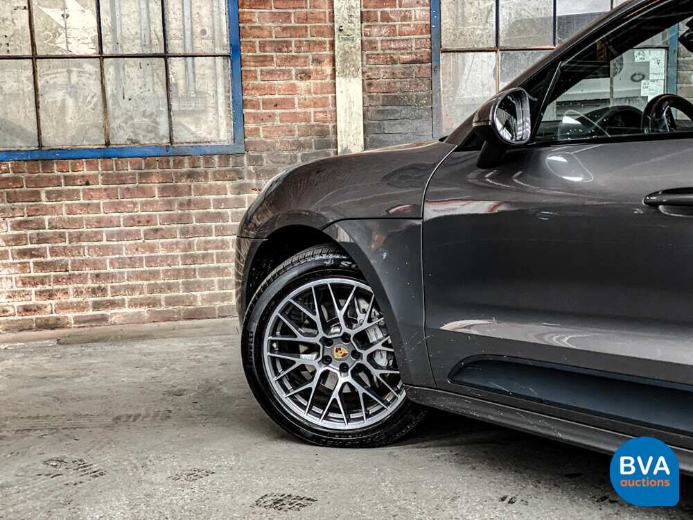 Porsche Macan S3.0 V6 340 PS 2015.