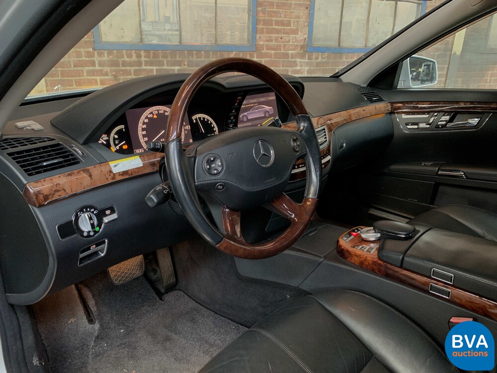 Mercedes-Benz S550 S-Klasse Lang 388 PS 2007.