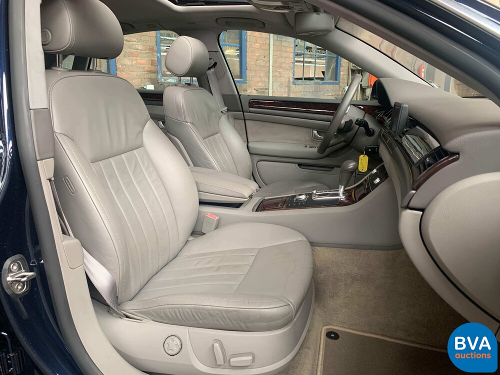 Audi A8 3.7 Quattro Exclusive 280 PS 2003, SB-104-T.