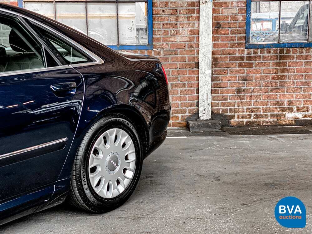 Audi A8 3.7 Quattro Exclusive 280 PS 2003, SB-104-T.