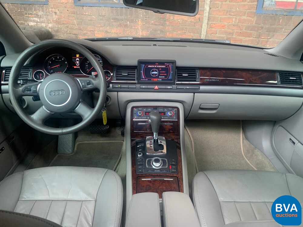 Audi A8 3.7 Quattro Exclusive 280 PS 2003, SB-104-T.