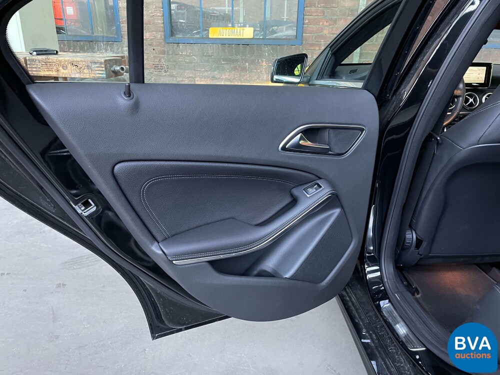 Mercedes-Benz A180 AMG Benzin Automatik 122PS A-Klasse 2012 NW-Modell.