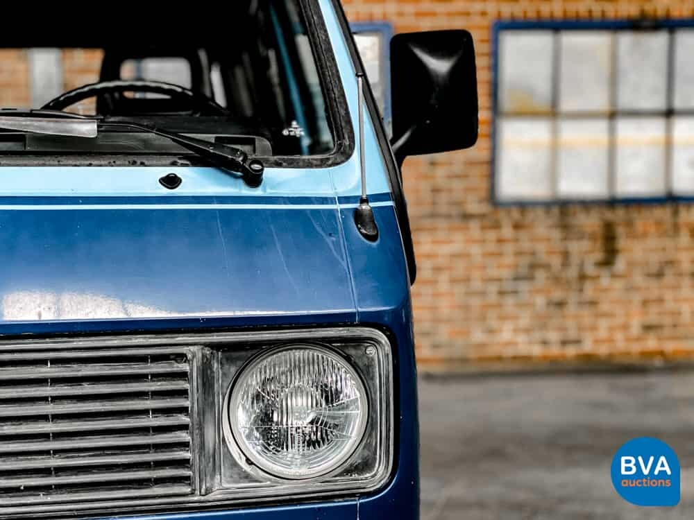 Volkswagen T3 Caravelle 4WD Syncro GL Transporter 75PS 1986.