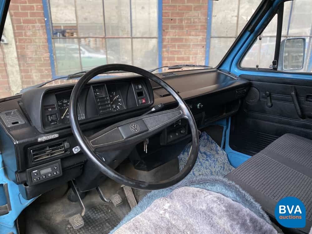 Volkswagen T3 Caravelle 4WD Syncro GL Transporter 75PS 1986.