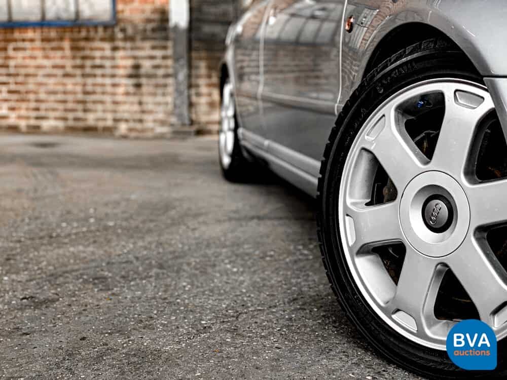 Audi S4 2.7 V6 Quattro Biturbo 265 PS 2002.