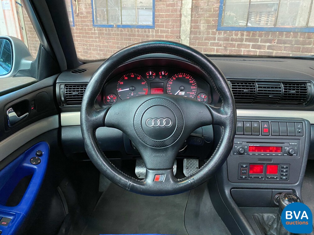 Audi S4 2.7 V6 Quattro Biturbo 265 PS 2002.