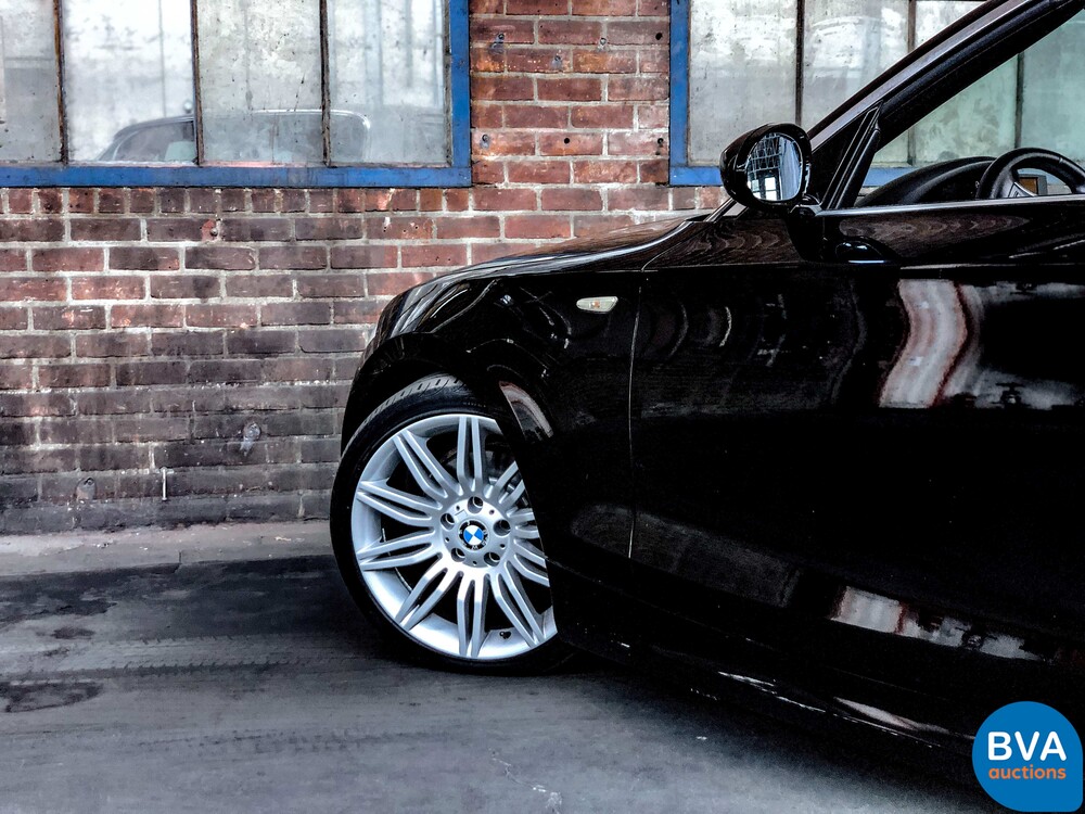 BMW 120i High Executive 1er Cabrio 170PS 2008 -Org. NL-, 35-GSH-3.