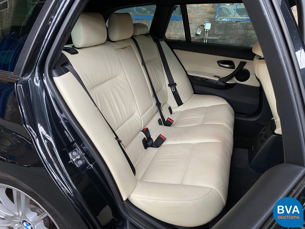 BMW 325i 3.0 Touring 218 PS 2008, H-590-LB.
