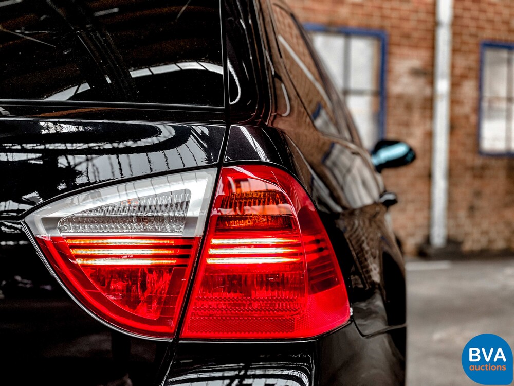 BMW 325i 3.0 Touring 218 PS 2008, H-590-LB.