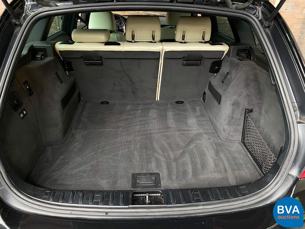 BMW 325i 3.0 Touring 218 PS 2008, H-590-LB.