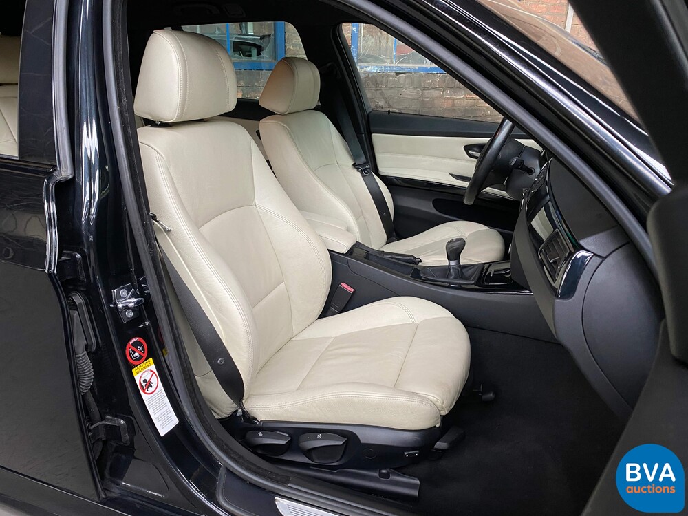 BMW 325i 3.0 Touring 218 PS 2008, H-590-LB.