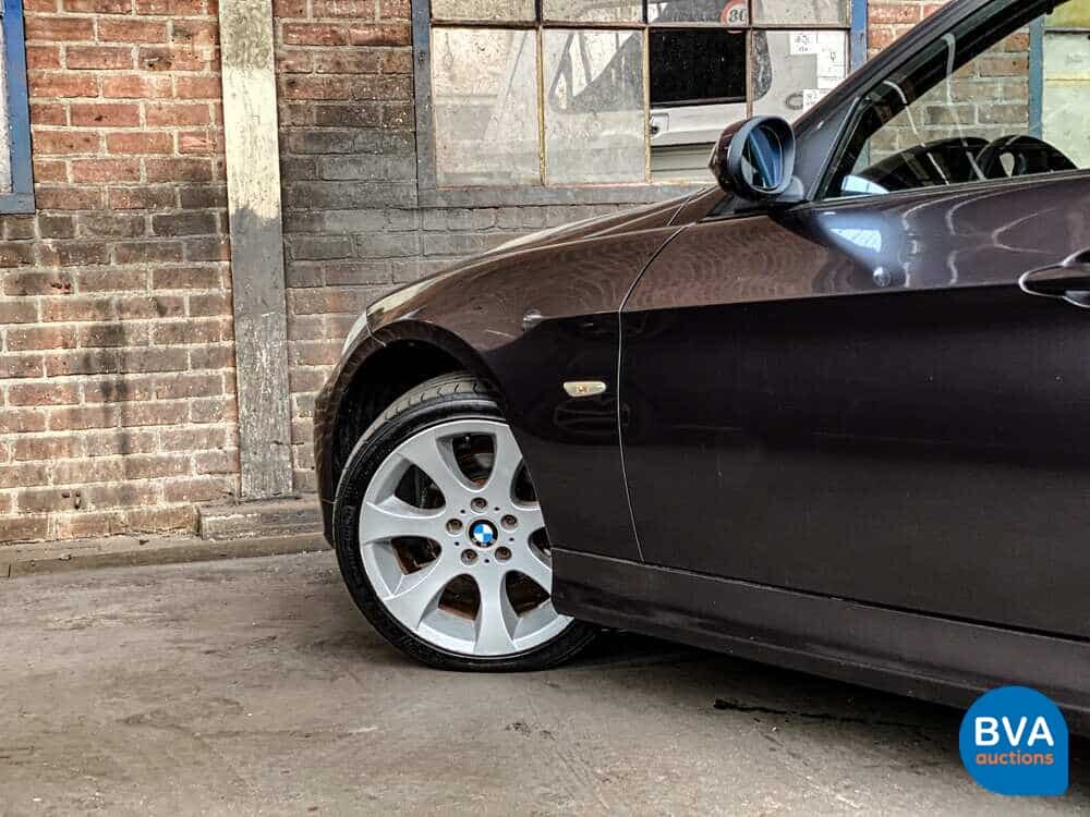 BMW 320i 3er Dynamic Executive 150pk 2005 -Original NL-, 72-RK-ZG.