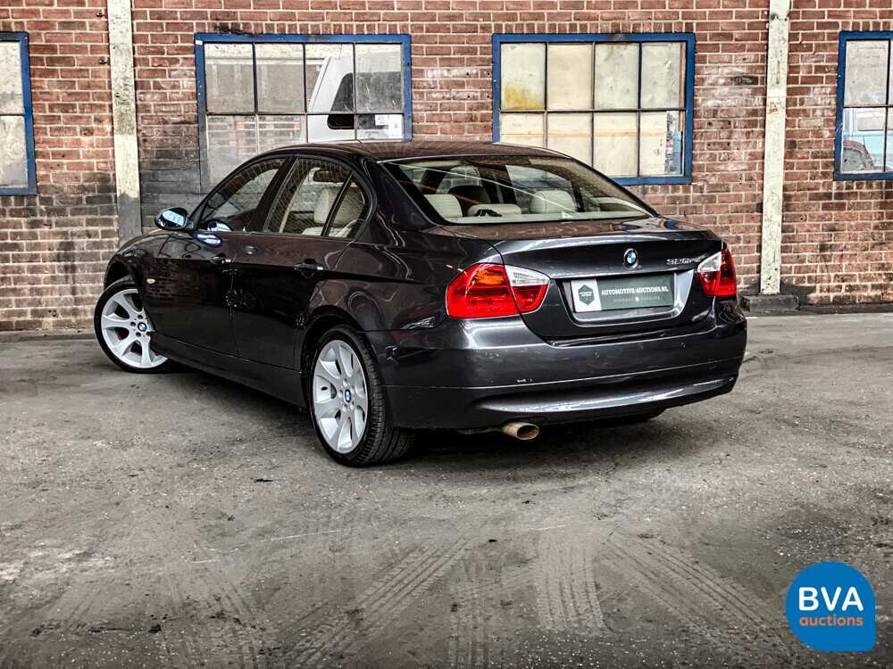 BMW 320i 3er Dynamic Executive 150pk 2005 -Original NL-, 72-RK-ZG.