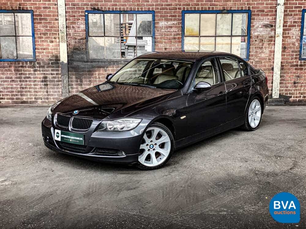 BMW 320i 3er Dynamic Executive 150pk 2005 -Original NL-, 72-RK-ZG.