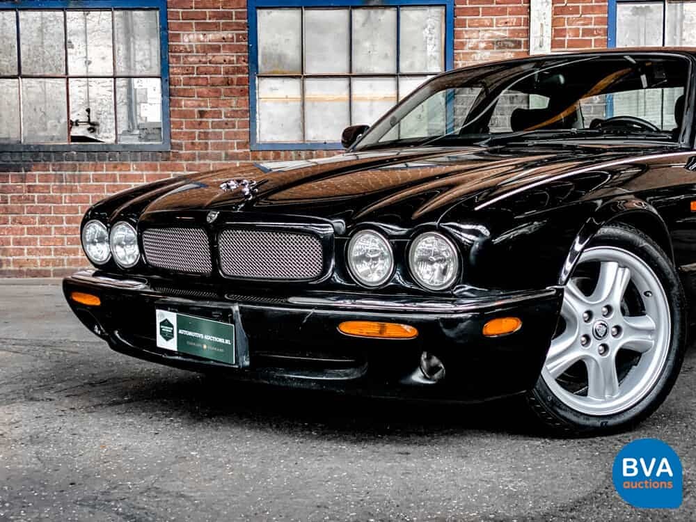 Jaguar XJR V8 363 PS 1998.