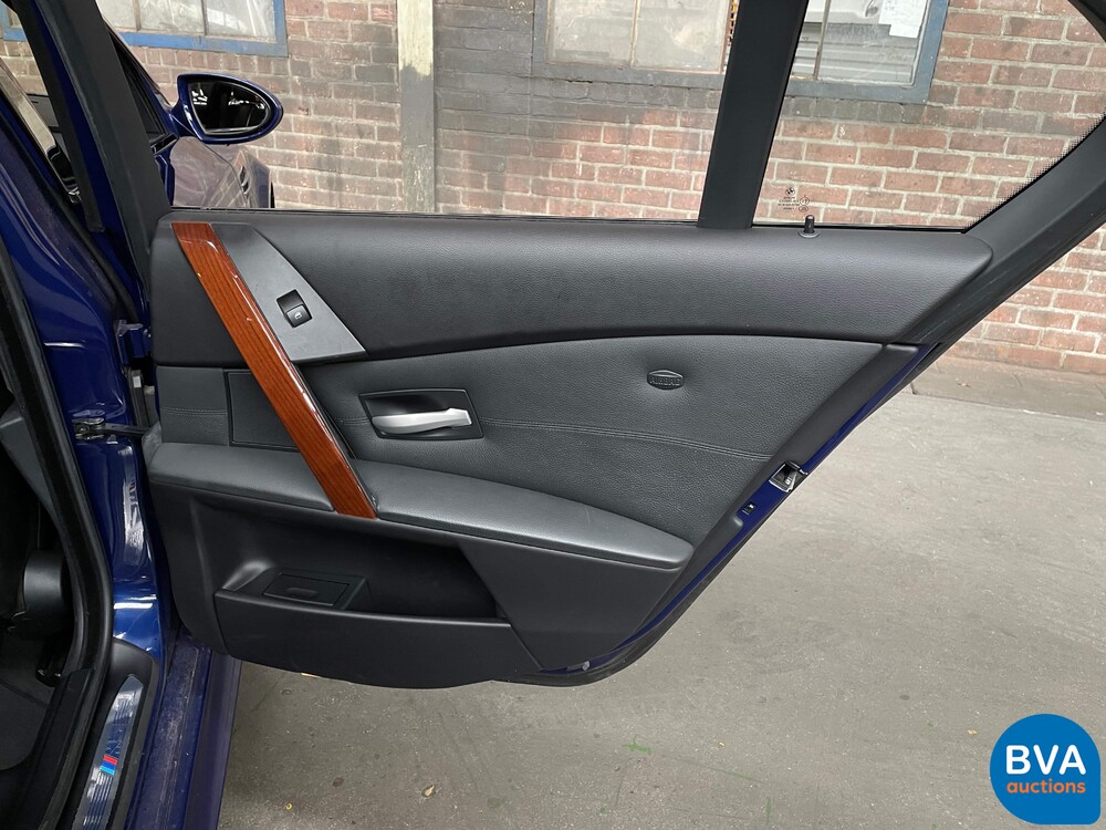 BMW M5 5.0 V10 E60 507pk 5-Serie 2005 -YOUNGTIMER-, J-709-BP.